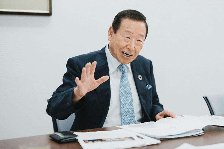 小林光俊理事長